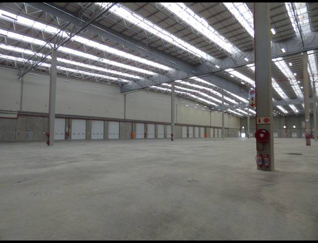 10,847M² WAREHOUSE TO LET IN KRAAIFONTEIN INDUSTRIA